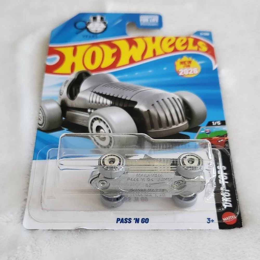 🏁🎲Hot Wheels Monopoly Themed Car – Pass ’N Go – Silver – NWT